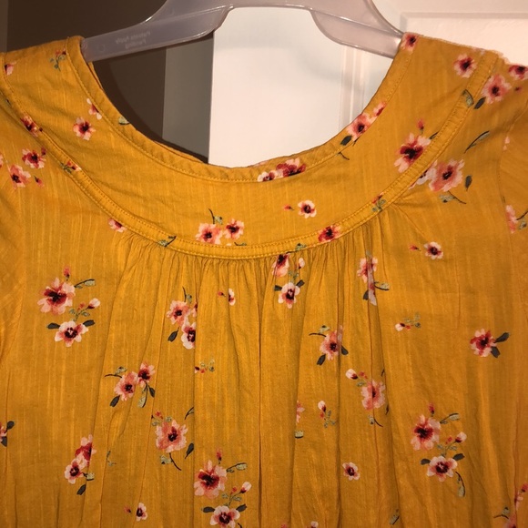 Womens size lg St John’s Bay blouse - Picture 3 of 8